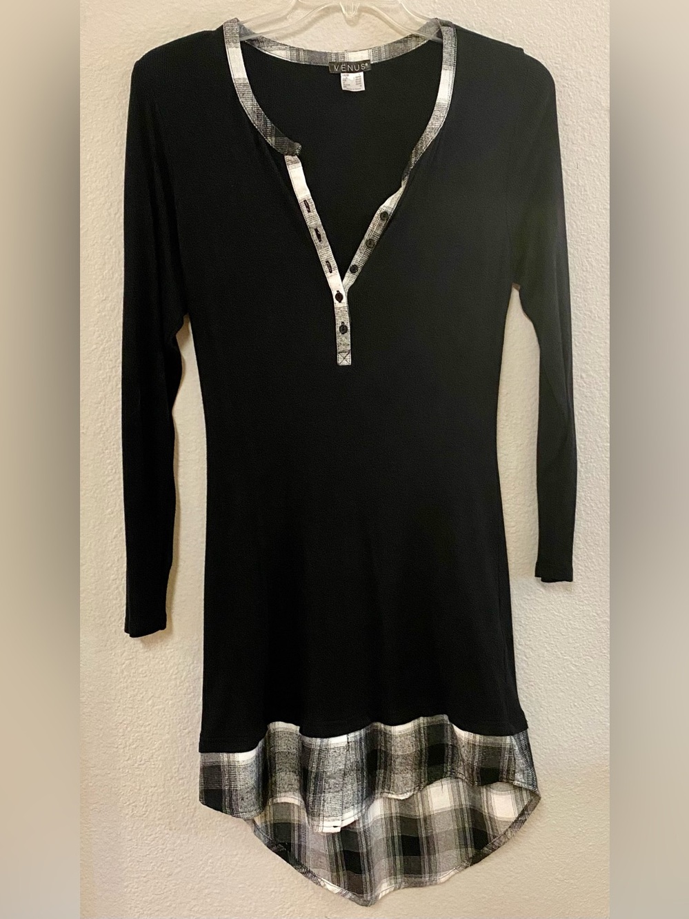 VENUS Black Tunic Dress with Plaid Trim Size Large - EUC!